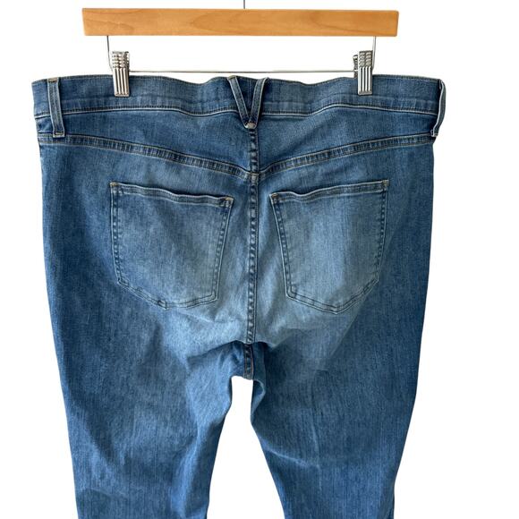 Veronica Beard Sheridan Exaggerated Flare High Rise Jeans Keystone Blue Size 20 - Picture 7 of 13